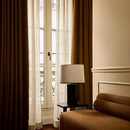 L'opale Noire פריז