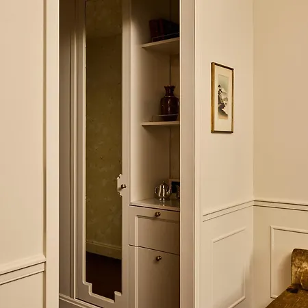 L'opale Noire Hotel Paris
