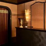 L'opale Noire Paris