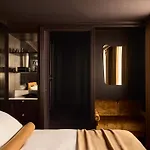 L'opale Noire 4*